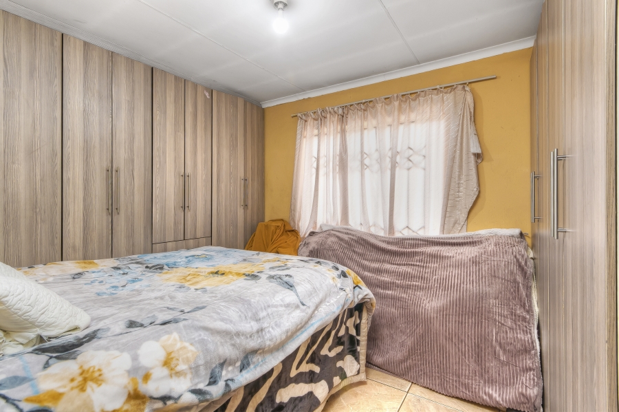2 Bedroom Property for Sale in Protea Glen Gauteng