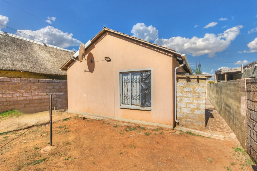 2 Bedroom Property for Sale in Protea Glen Gauteng
