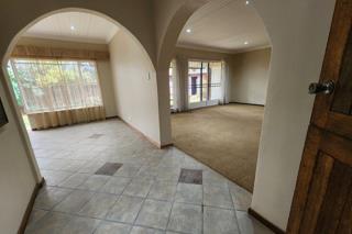 4 Bedroom Property for Sale in Sinoville Gauteng