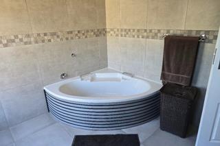 4 Bedroom Property for Sale in Sinoville Gauteng
