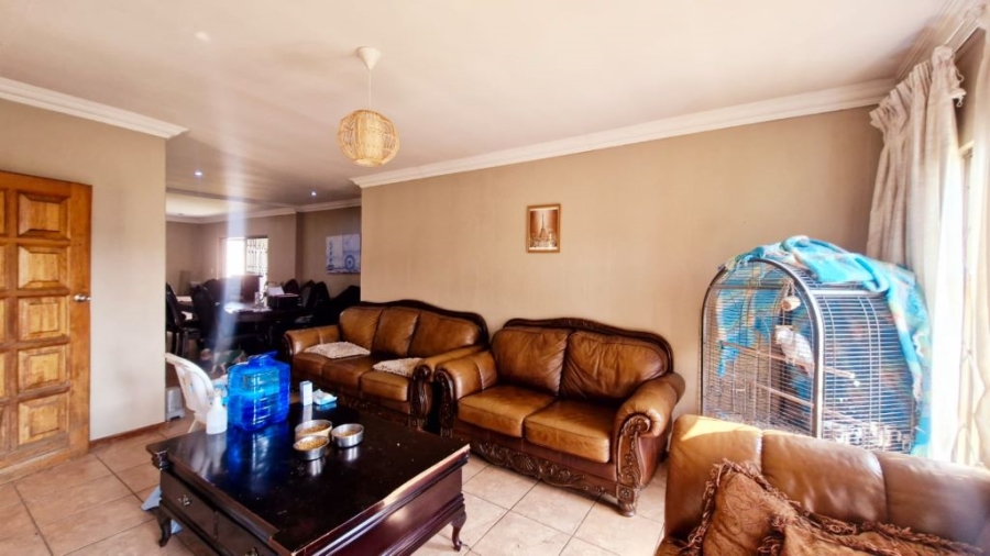3 Bedroom Property for Sale in Brackendowns Gauteng