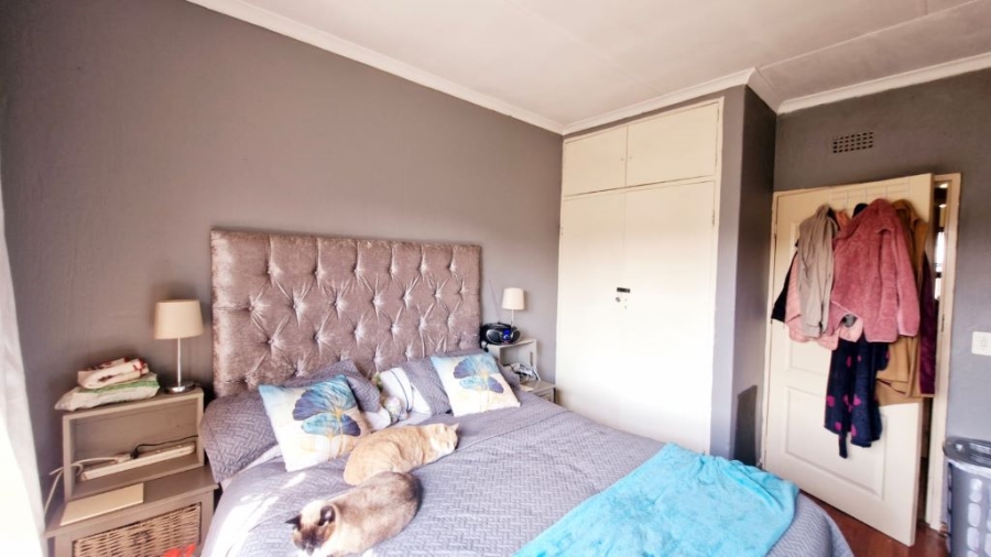 3 Bedroom Property for Sale in Brackendowns Gauteng