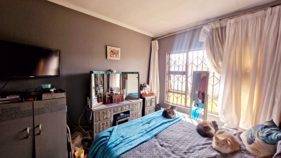 3 Bedroom Property for Sale in Brackendowns Gauteng