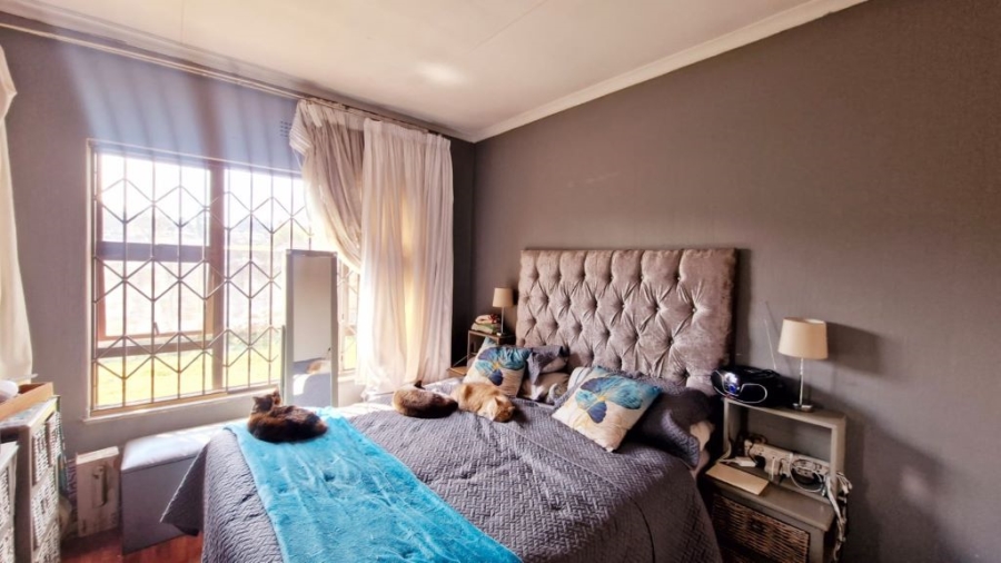 3 Bedroom Property for Sale in Brackendowns Gauteng