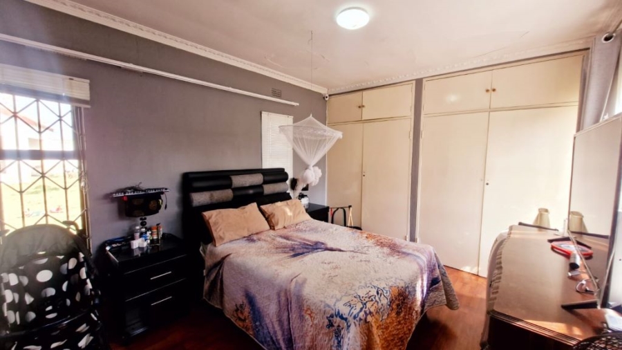 3 Bedroom Property for Sale in Brackendowns Gauteng