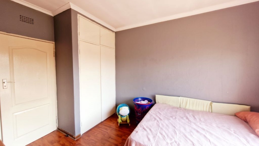 3 Bedroom Property for Sale in Brackendowns Gauteng