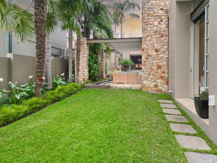 4 Bedroom Property for Sale in Fourways Gardens Gauteng