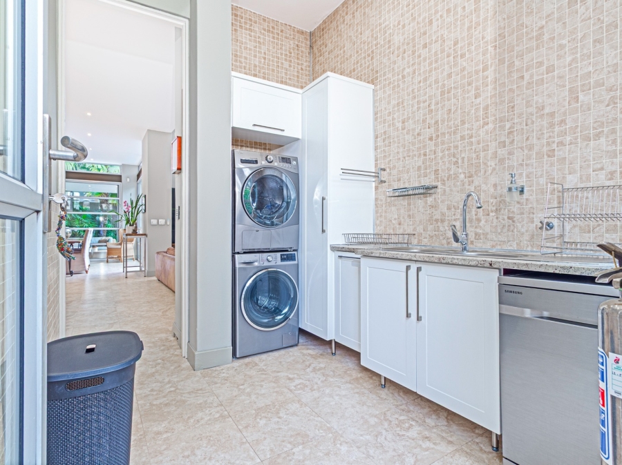 4 Bedroom Property for Sale in Fourways Gardens Gauteng
