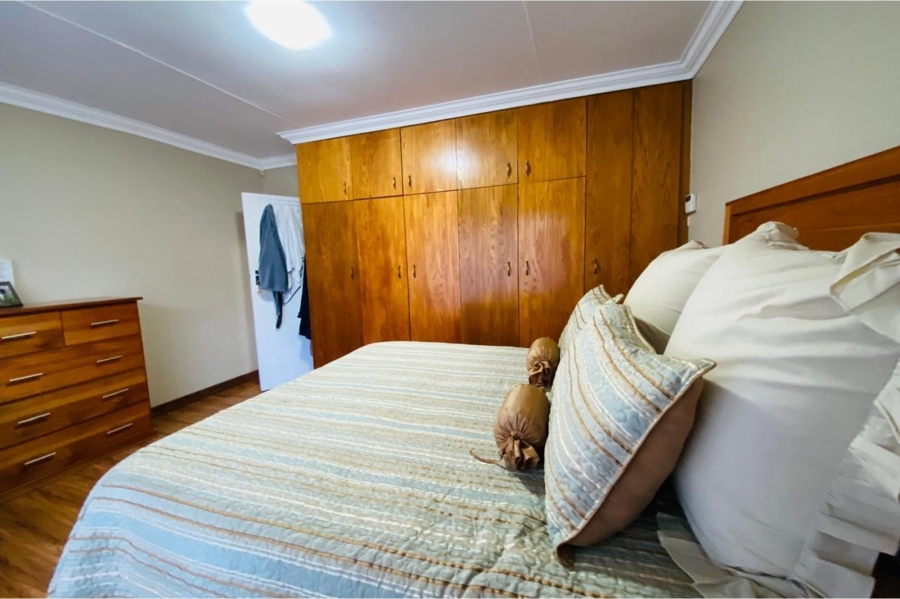 2 Bedroom Property for Sale in Vanderbijlpark SE Gauteng