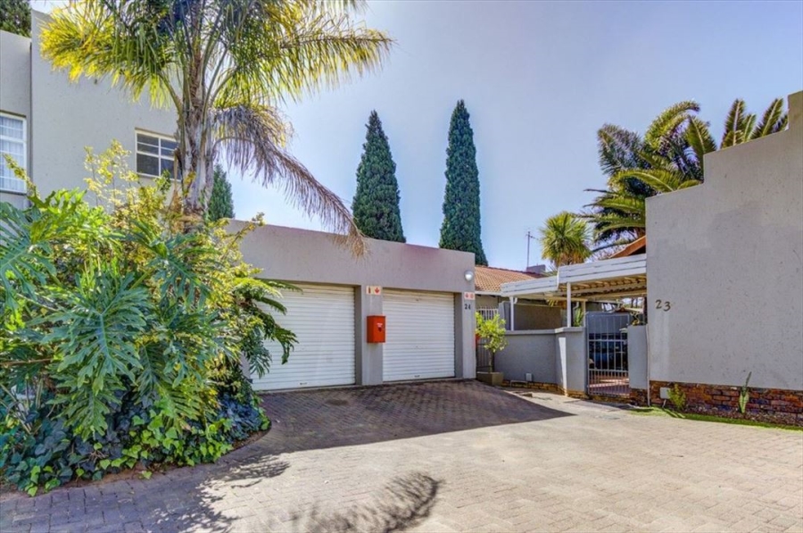 3 Bedroom Property for Sale in Glen Marais Gauteng