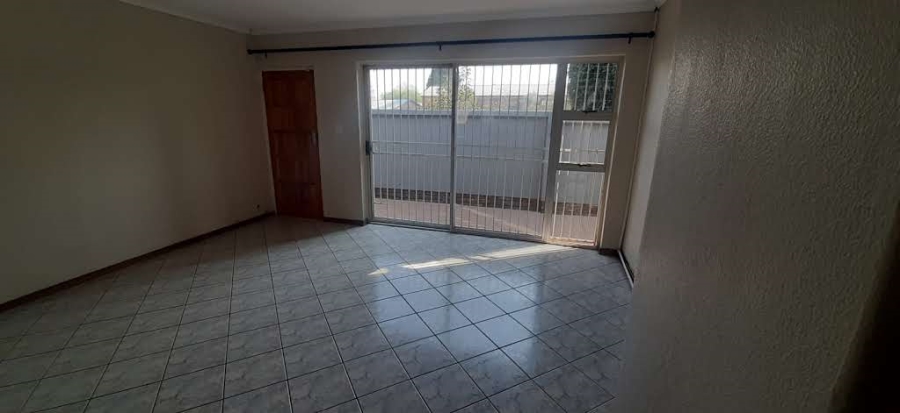 3 Bedroom Property for Sale in Glen Marais Gauteng