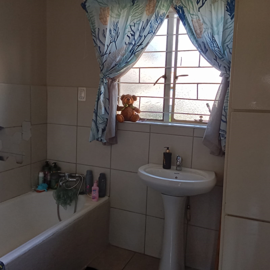 3 Bedroom Property for Sale in Edelweiss Gauteng