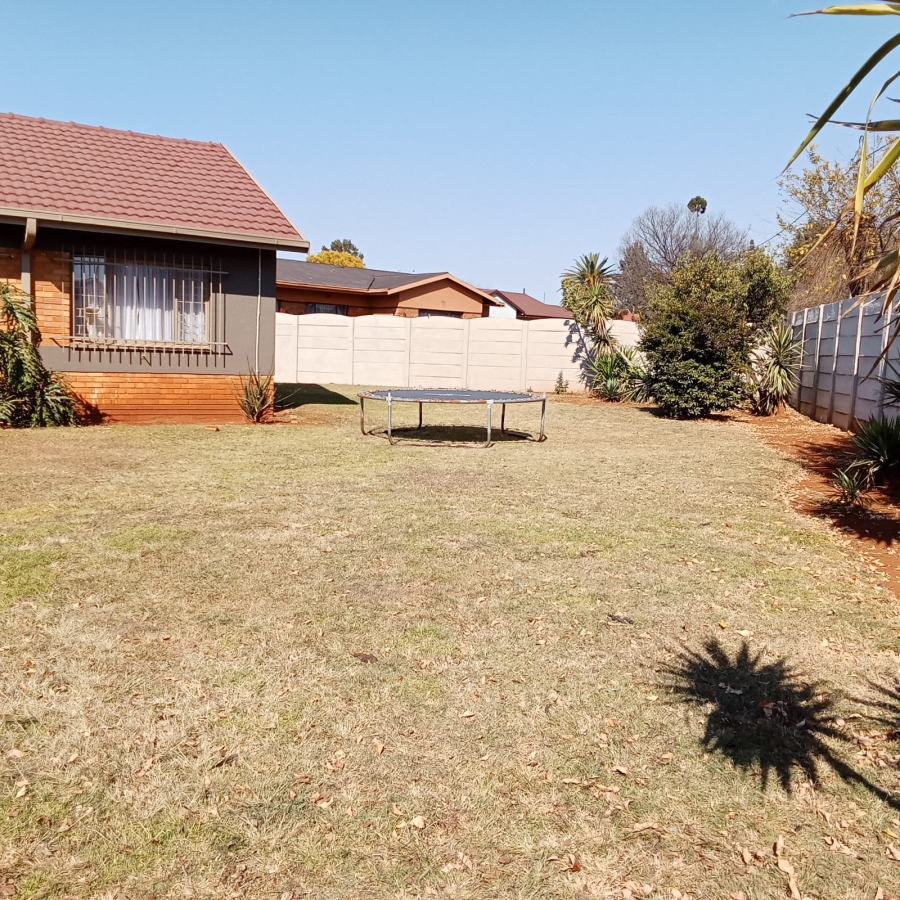 3 Bedroom Property for Sale in Edelweiss Gauteng