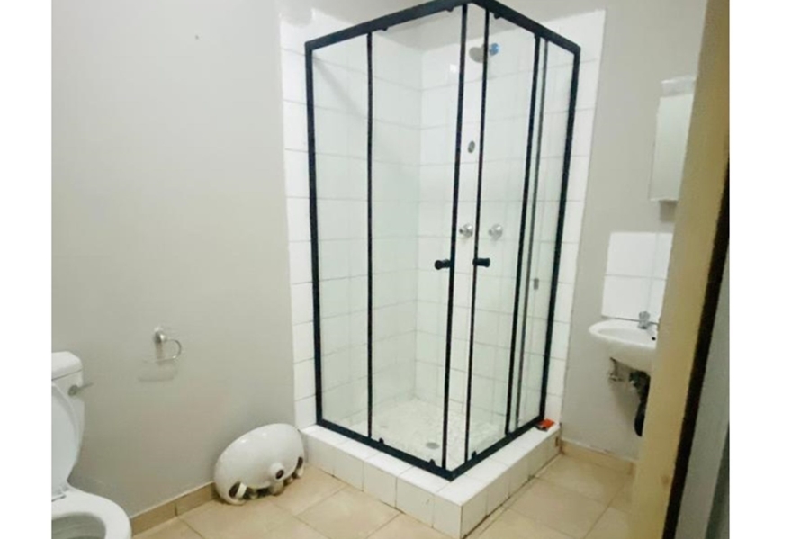 To Let 1 Bedroom Property for Rent in Buccleuch Gauteng