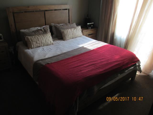 2 Bedroom Property for Sale in Erand Gardens Gauteng