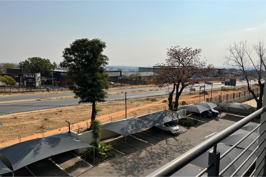 To Let 3 Bedroom Property for Rent in North Riding Gauteng