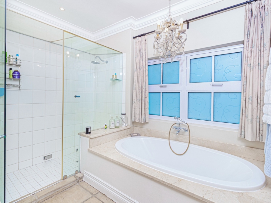 5 Bedroom Property for Sale in Fourways Gardens Gauteng