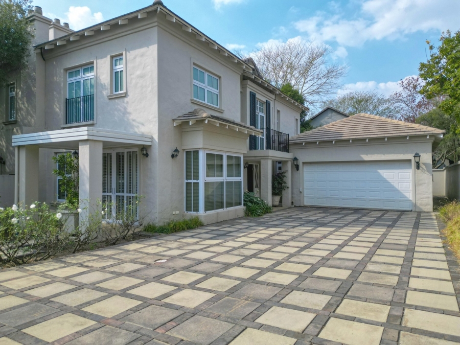 5 Bedroom Property for Sale in Fourways Gardens Gauteng