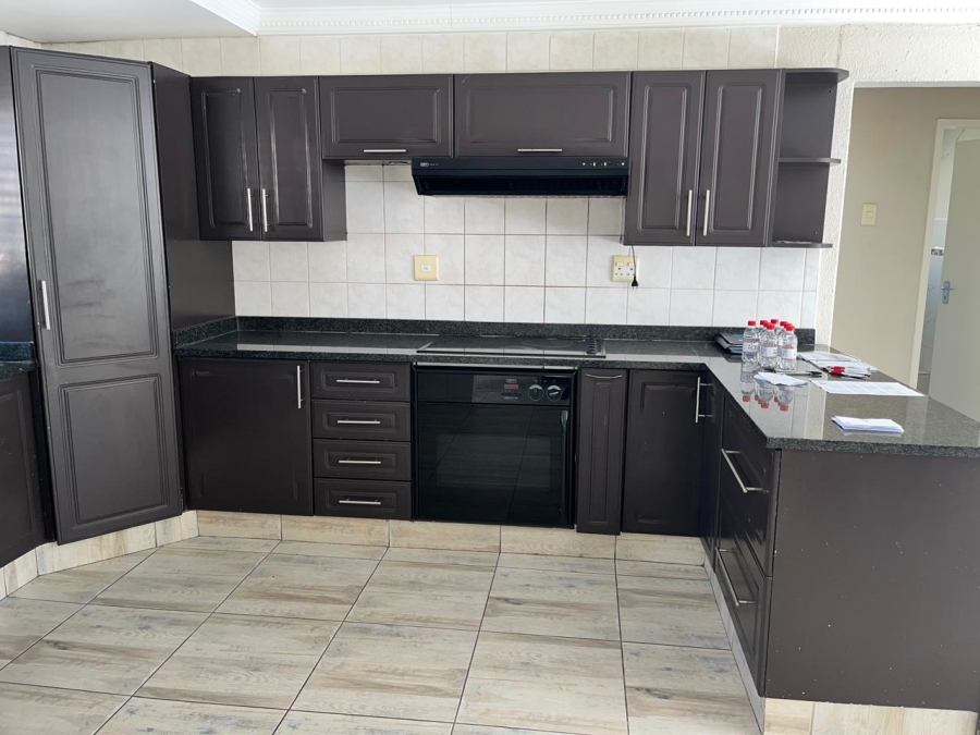 4 Bedroom Property for Sale in Eden Glen Gauteng