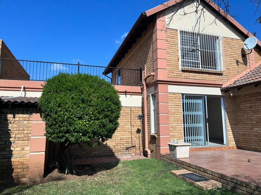 4 Bedroom Property for Sale in Eden Glen Gauteng