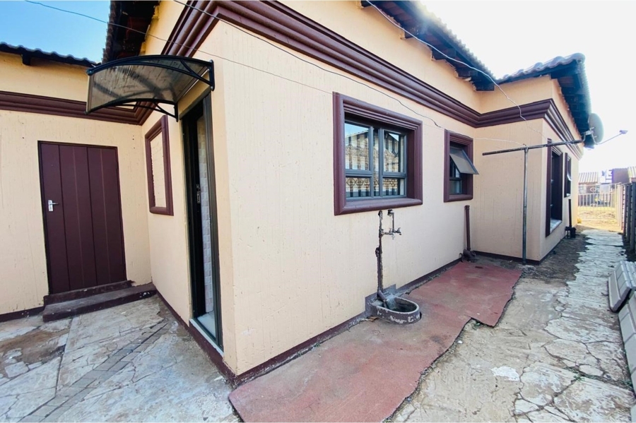 3 Bedroom Property for Sale in Sebokeng Zone 3 Gauteng