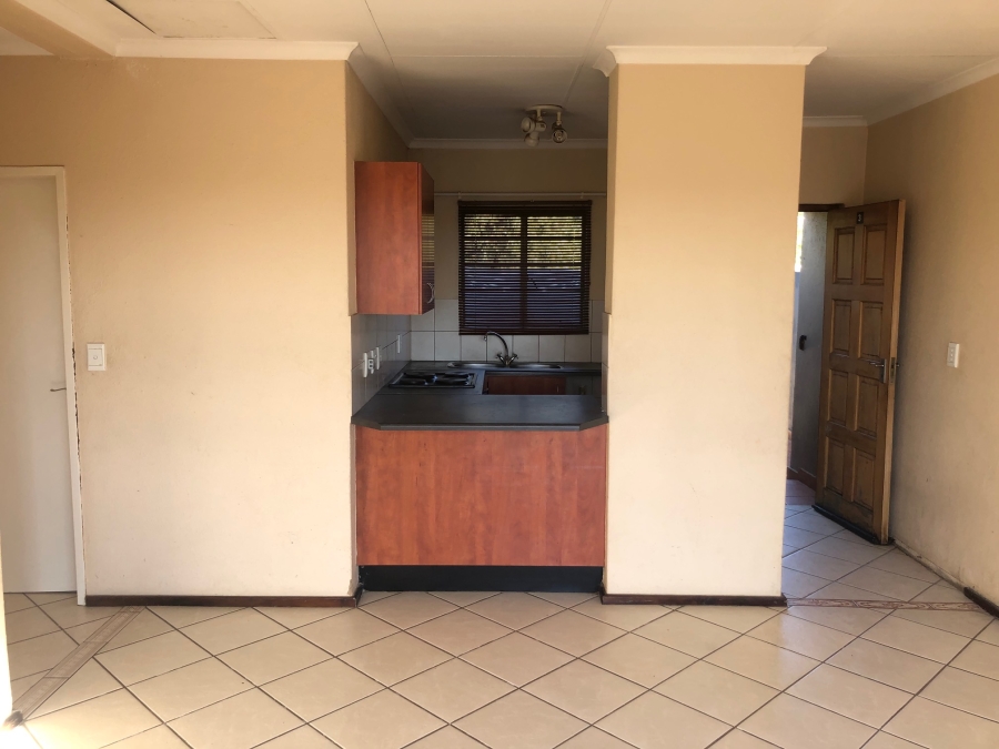 2 Bedroom Property for Sale in Willowbrook Gauteng