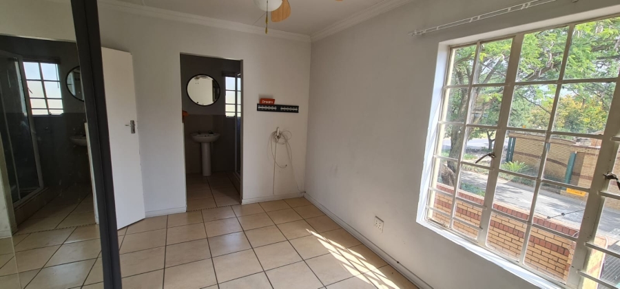2 Bedroom Property for Sale in Equestria Gauteng