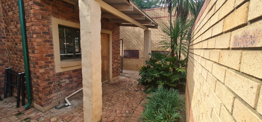 2 Bedroom Property for Sale in Equestria Gauteng