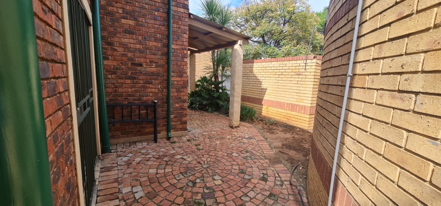 2 Bedroom Property for Sale in Equestria Gauteng