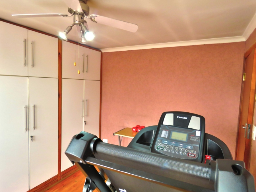6 Bedroom Property for Sale in Lenasia Ext 3 Gauteng