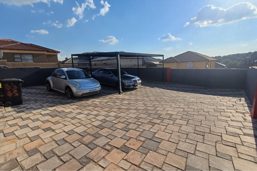 3 Bedroom Property for Sale in Witpoortjie Gauteng