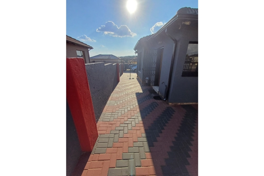 3 Bedroom Property for Sale in Witpoortjie Gauteng