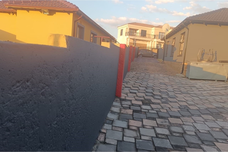 3 Bedroom Property for Sale in Witpoortjie Gauteng