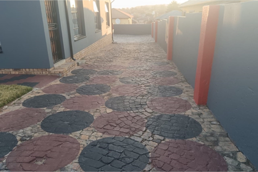 3 Bedroom Property for Sale in Witpoortjie Gauteng