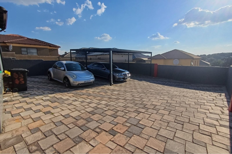 3 Bedroom Property for Sale in Witpoortjie Gauteng