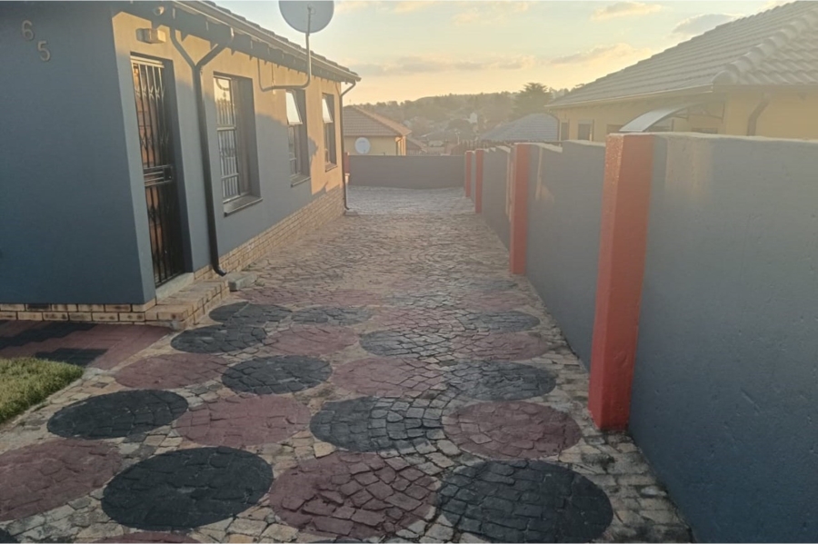 3 Bedroom Property for Sale in Witpoortjie Gauteng