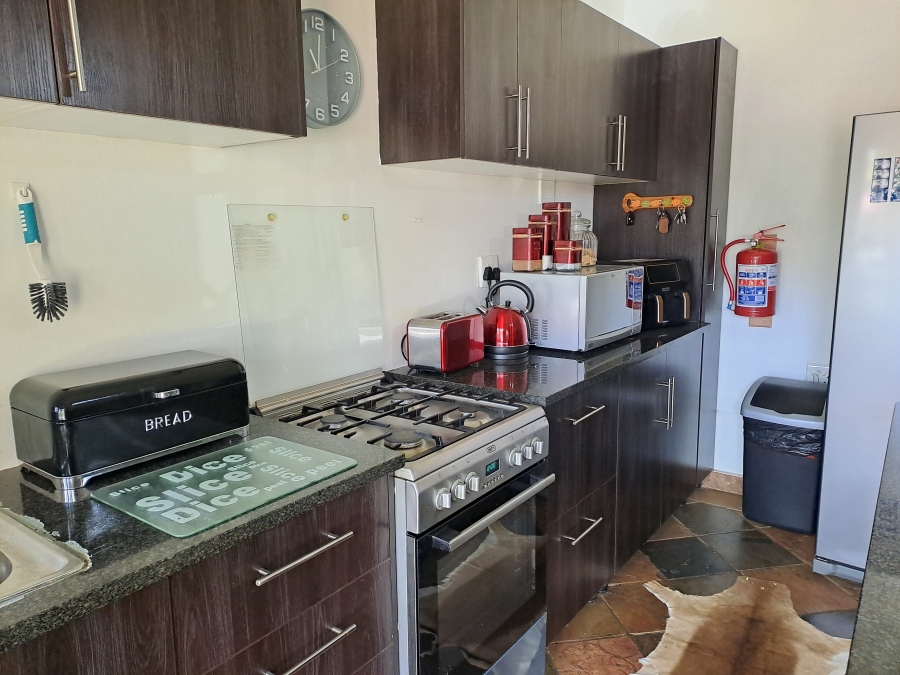 5 Bedroom Property for Sale in Pierre Van Ryneveld Gauteng