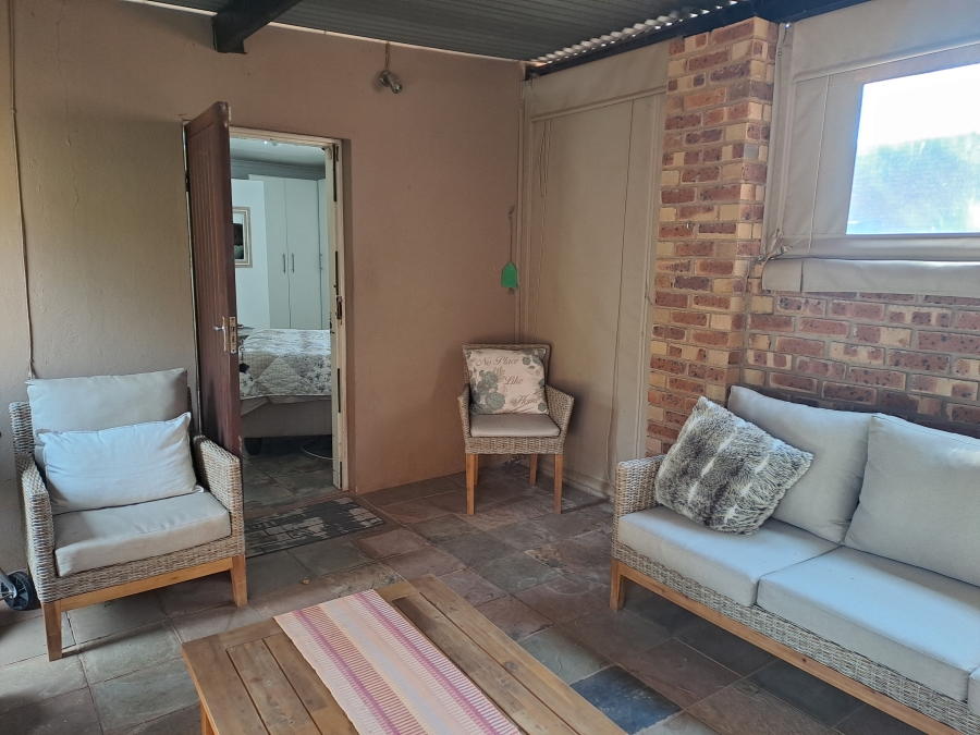 5 Bedroom Property for Sale in Pierre Van Ryneveld Gauteng