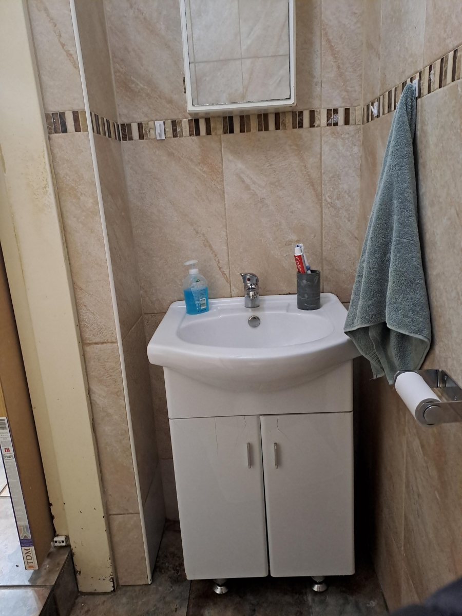 5 Bedroom Property for Sale in Pierre Van Ryneveld Gauteng