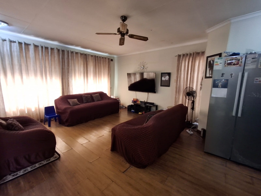 3 Bedroom Property for Sale in Hesteapark Gauteng