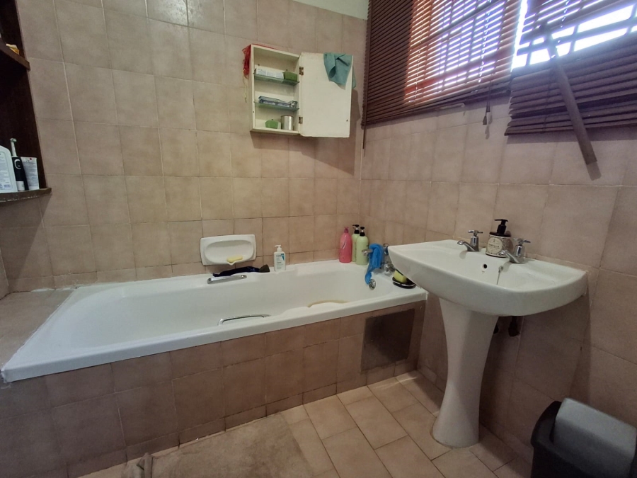 3 Bedroom Property for Sale in Hesteapark Gauteng