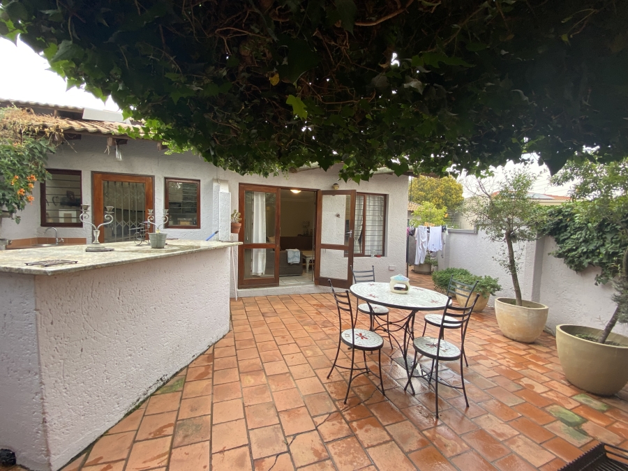 2 Bedroom Property for Sale in Fourways Gauteng