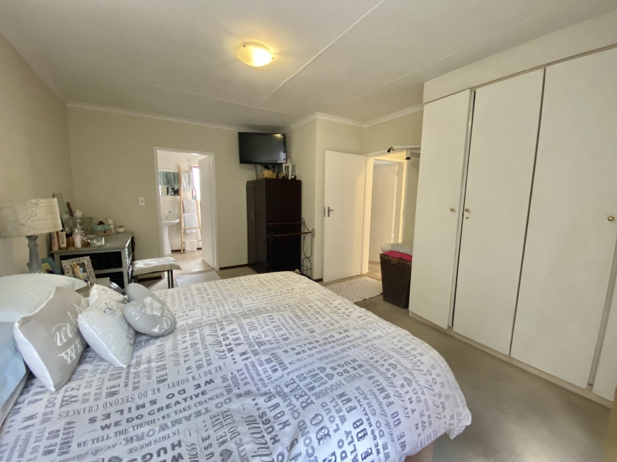 2 Bedroom Property for Sale in Fourways Gauteng
