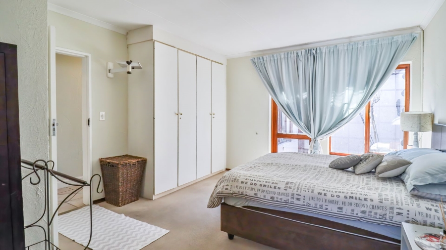2 Bedroom Property for Sale in Fourways Gauteng