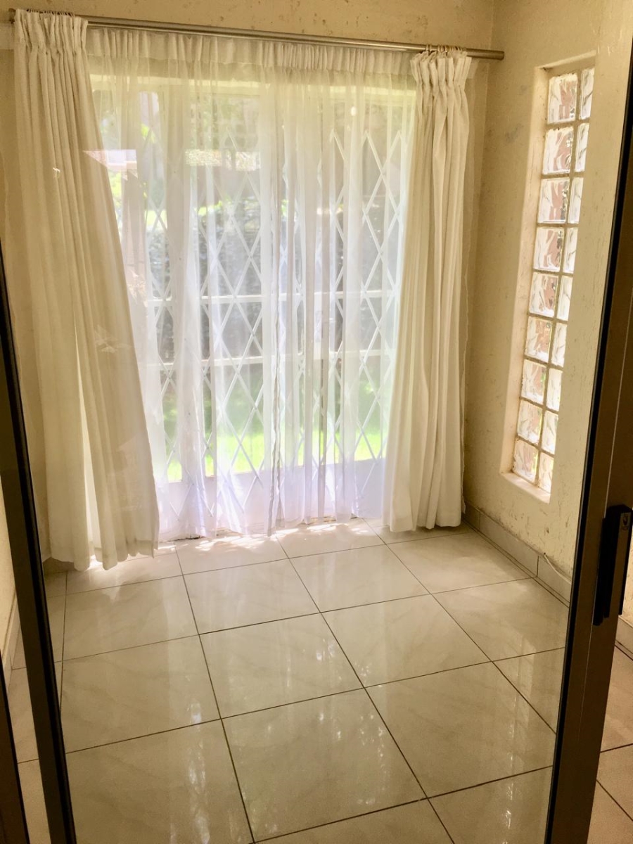 2 Bedroom Property for Sale in Suideroord Gauteng