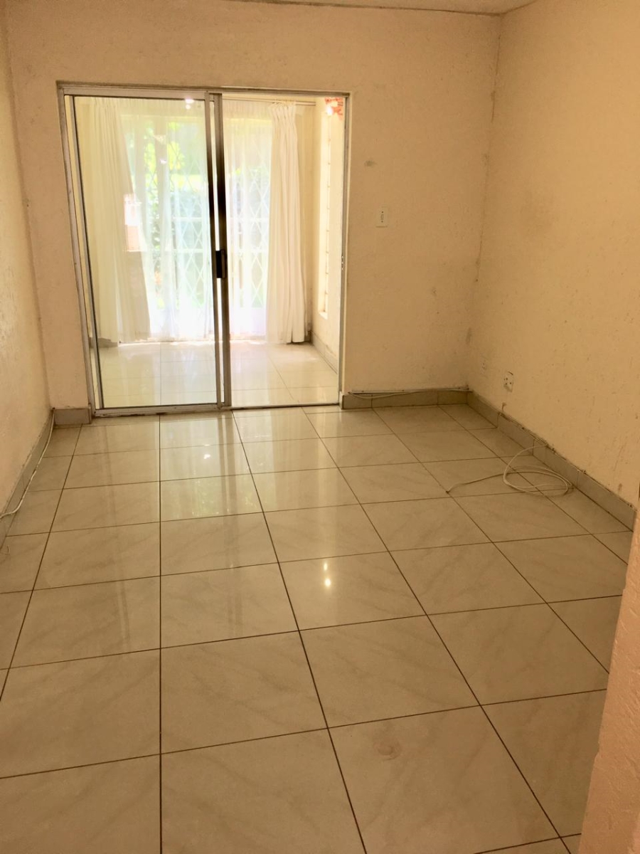 2 Bedroom Property for Sale in Suideroord Gauteng