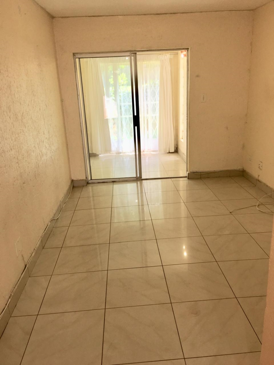 2 Bedroom Property for Sale in Suideroord Gauteng