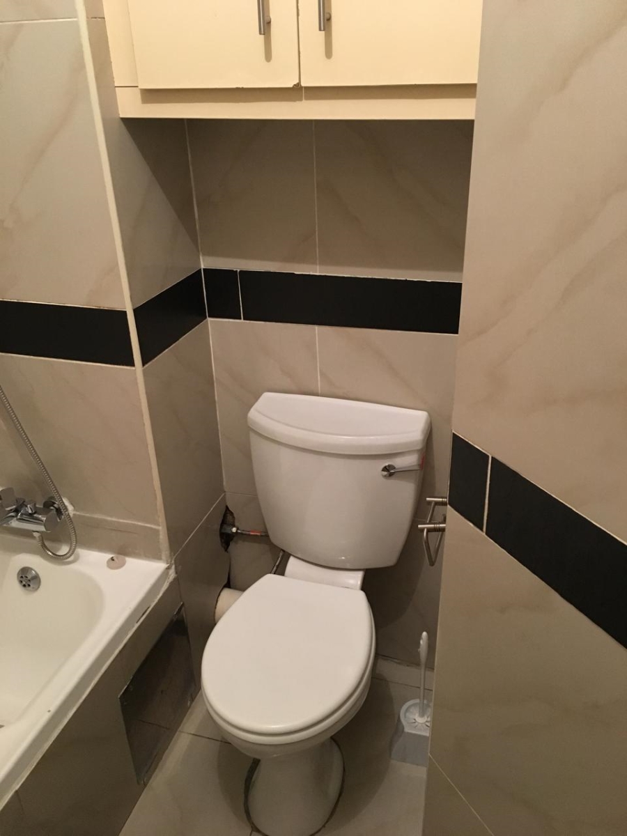 2 Bedroom Property for Sale in Suideroord Gauteng