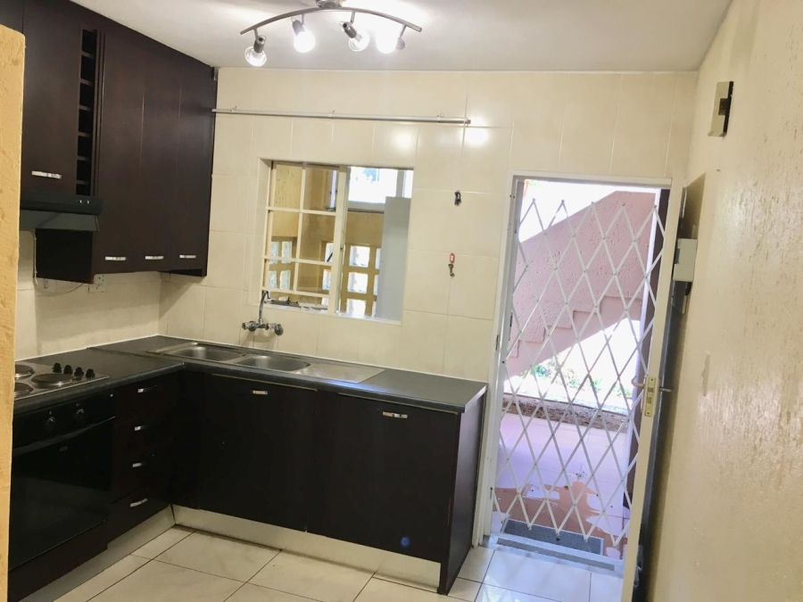2 Bedroom Property for Sale in Suideroord Gauteng