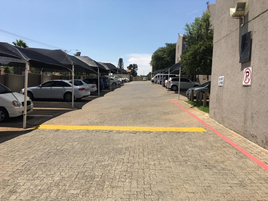 2 Bedroom Property for Sale in Suideroord Gauteng
